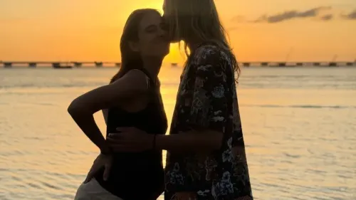 A diferencia de otras celebridades, Ramírez reveló que no conocerá el sexo de su bebé hasta el día del nacimiento, prefiriendo mantener la sorpresa hasta el final. - Créditos Carocali/Instagram